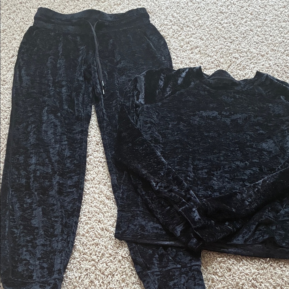 Velvet Lululemon Set Size Small